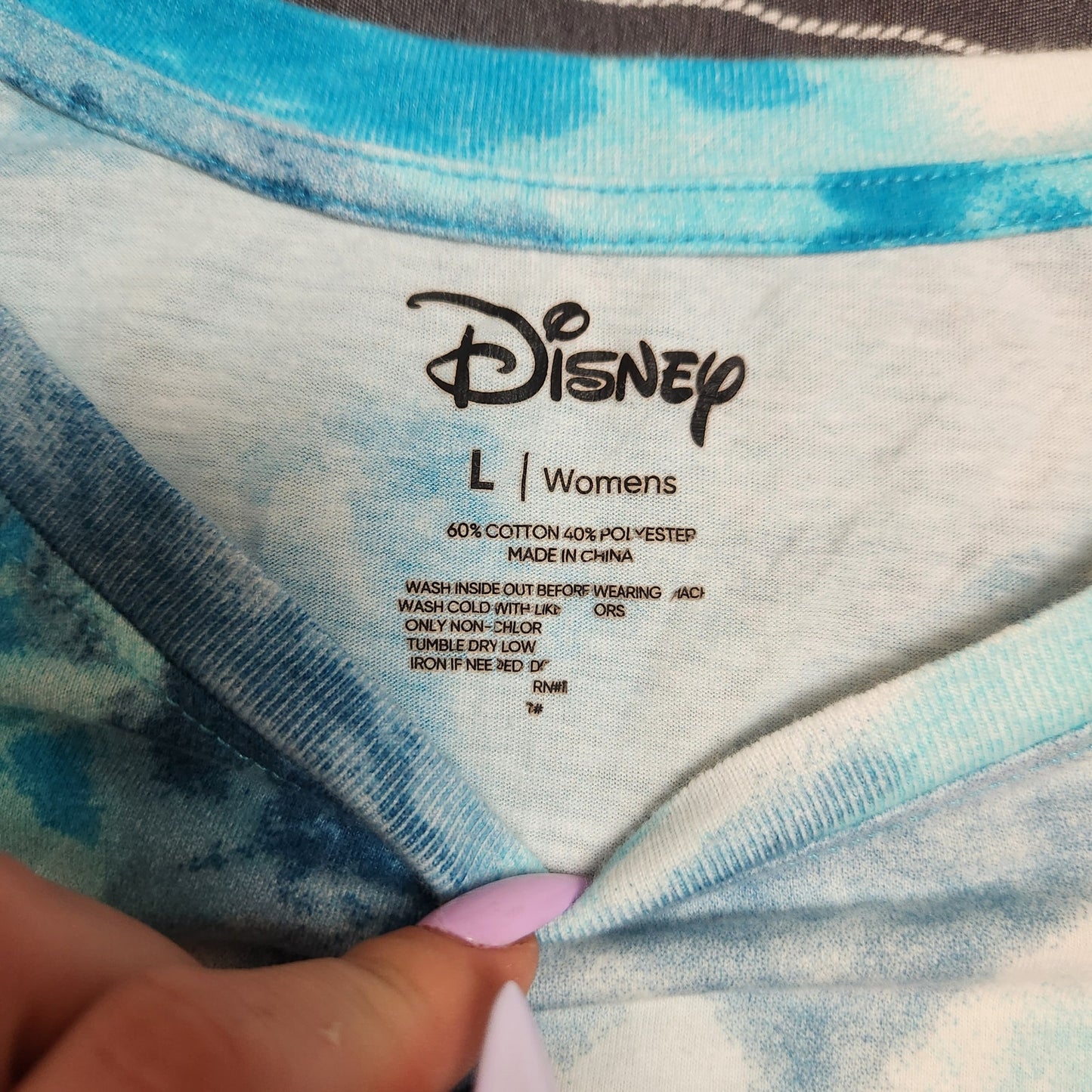 Disney Minnie mouse blue & white tie dye large tee shirt