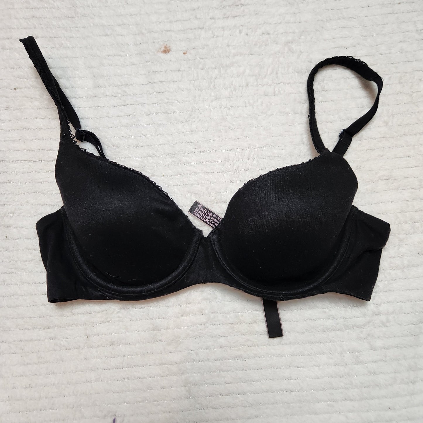 Victoria's Secret 32C Black Bra Wired Body lined Demi to Full coverage Lace